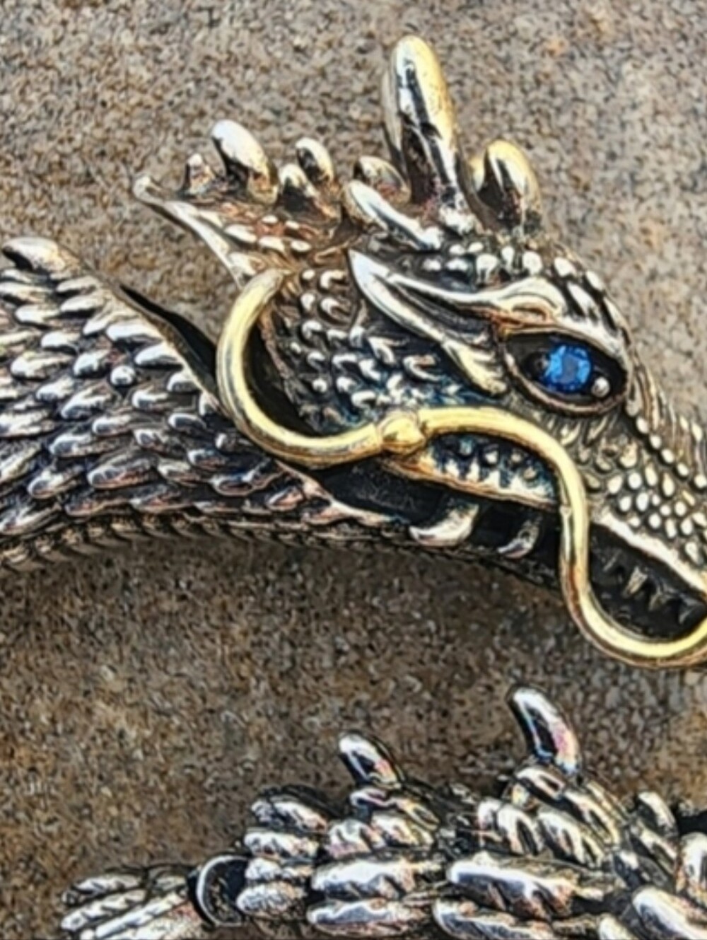 Men's Silver Dragon Head Chain Bracelet - Fashion Accessory Articulated Serpent - Picture 3 of 12